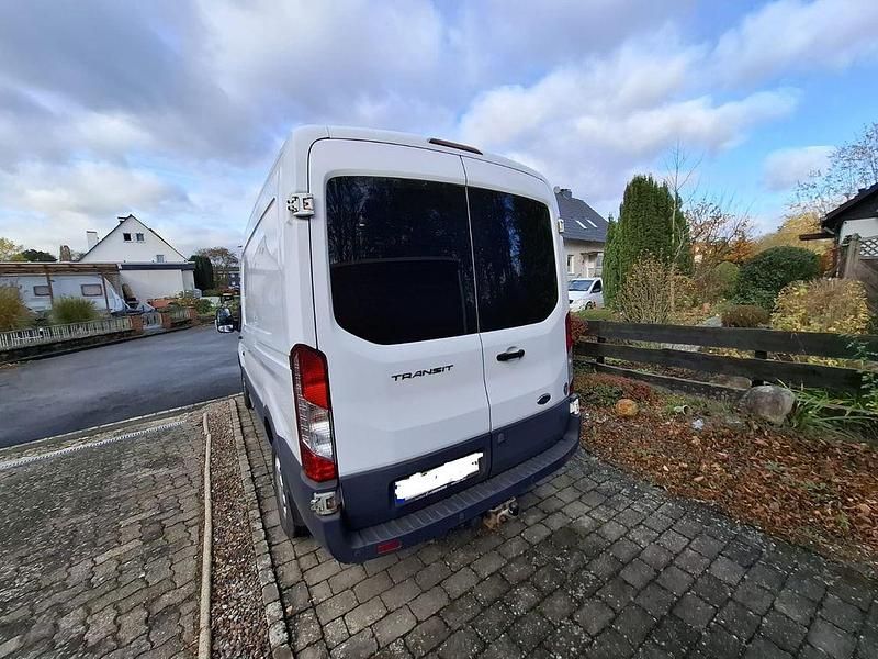 Second-hand Ford Transit 155 CP (114 kW) 2016 Alb Monovolum