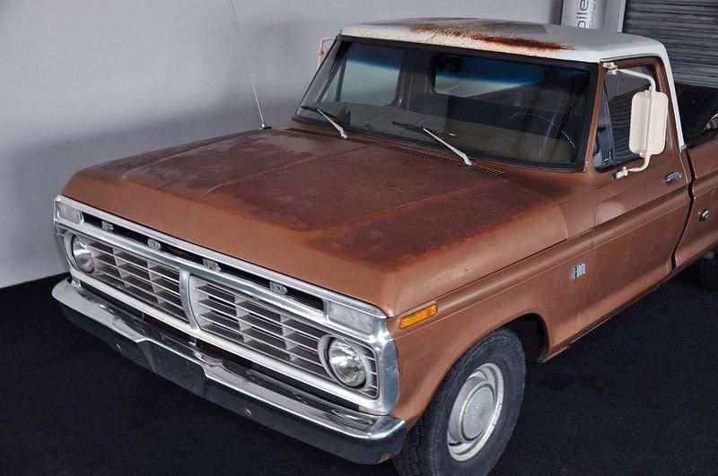 Gebraucht Ford V8 140 PS (102 kW) 1974 Braun SUV