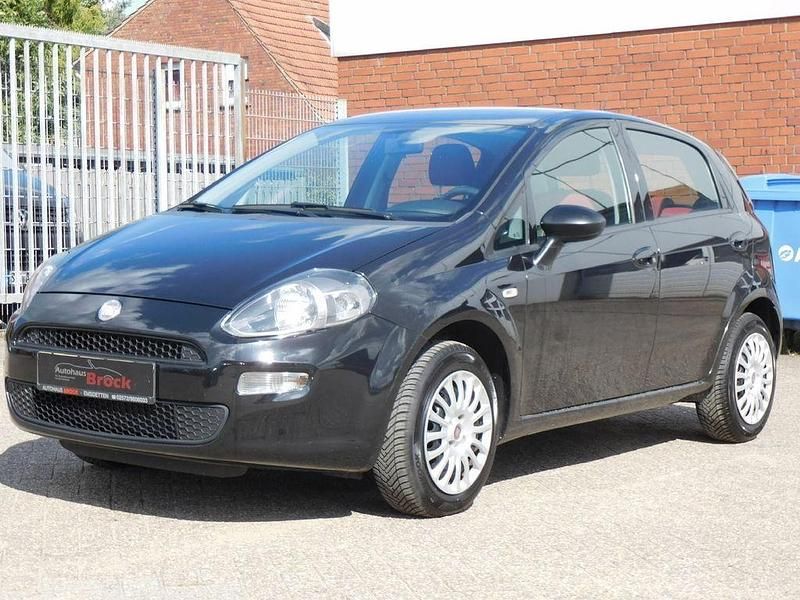 Schwarz Gebraucht 2012 Fiat Punto More Kleinwagen | 4.890 € (Etwas zu teuer) - Bild 1/4