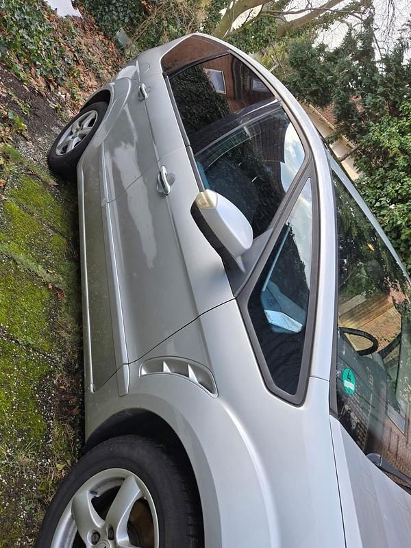 Gebraucht Ford S-MAX S 140 PS (102 kW) 2008 Silber Van / Kleinbus