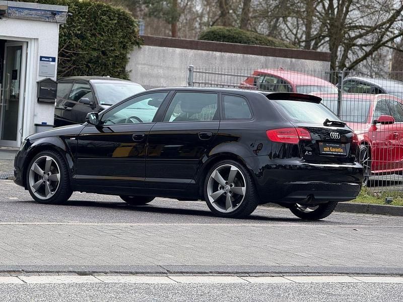 Gebraucht Audi A3 S-Line 105 PS (77 kW) 2011 Schwarz Kleinwagen