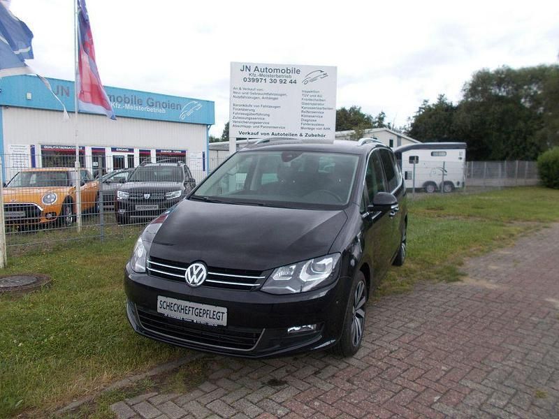 Schwarz Gebraucht 2021 VW Sharan United Van / Kleinbus | 29.999 € (Fairer Preis) - Bild 1/4