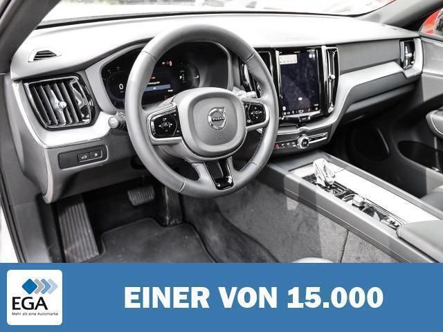 Gebraucht Volvo XC60 Plus 398 PS (292 kW) 2023 Weiß metallic SUV