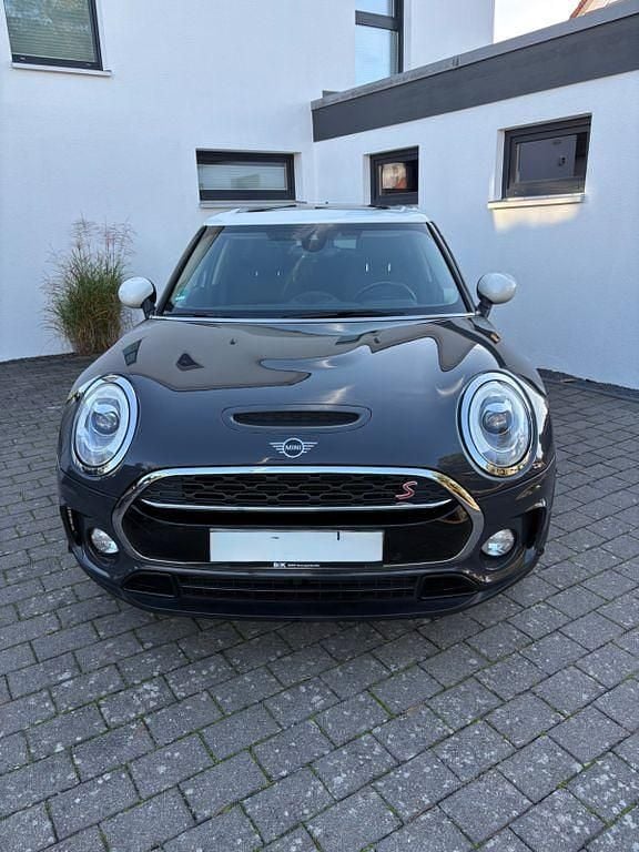 Grau Gebraucht 2018 Mini Cooper S Clubman Kombi | 19.800 € (Fairer Preis) - Bild 1/4