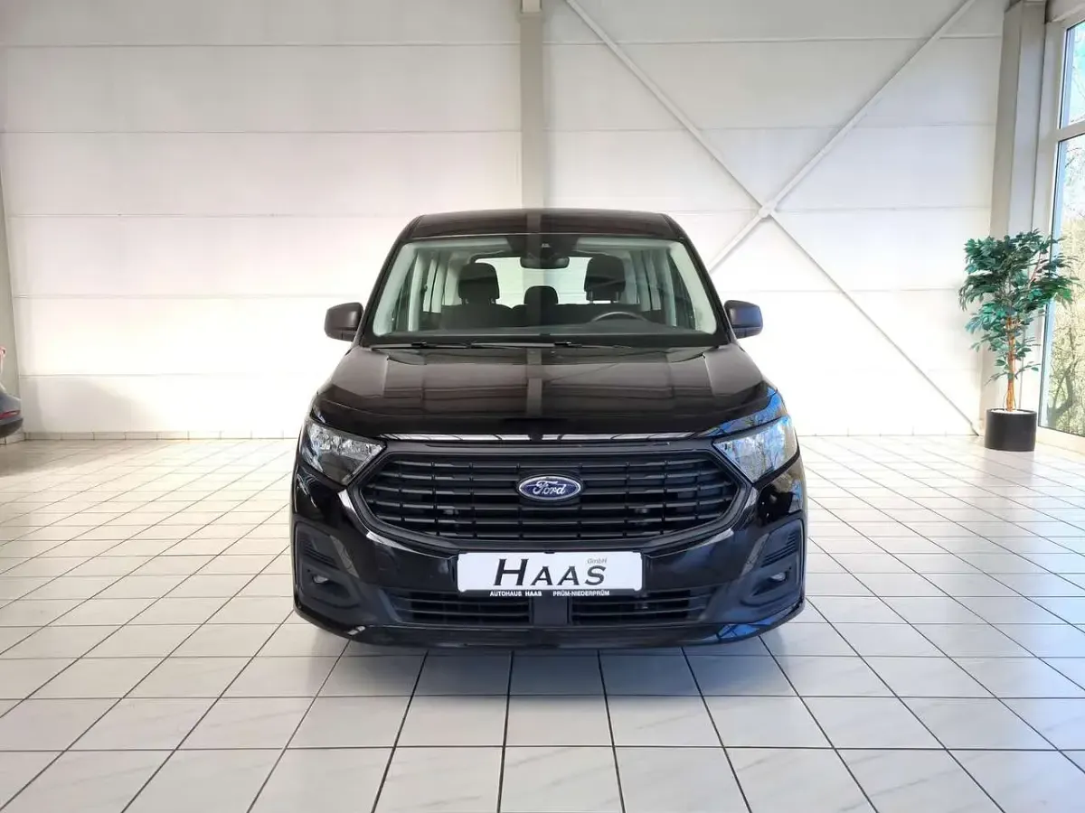 Gebraucht Ford Tourneo Connect Trend 102 PS (75 kW) 2025 Cyclone intense black Van / Kleinbus