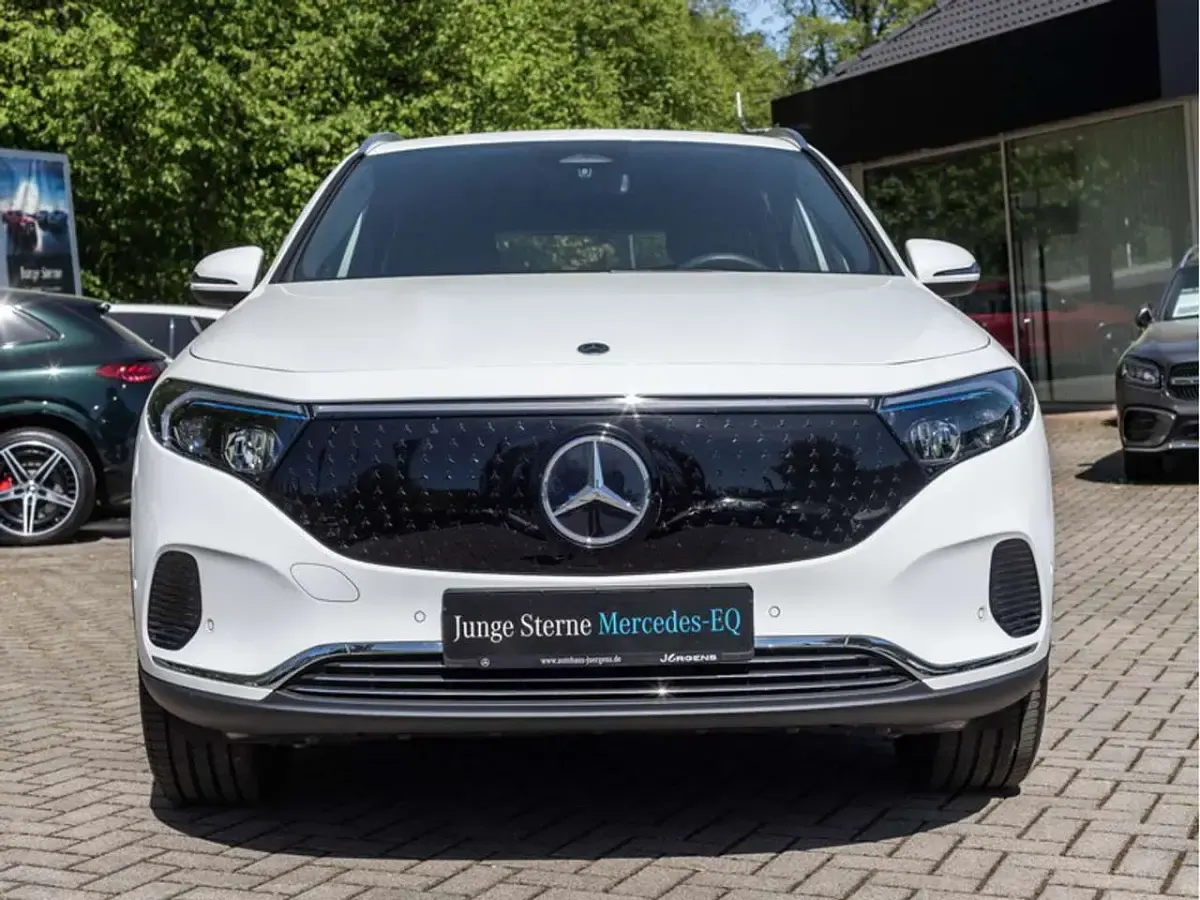 Gebraucht Mercedes EQA250+ Progressive 139 kW (190 PS) 2025 Weiss unilack polarweiß SUV