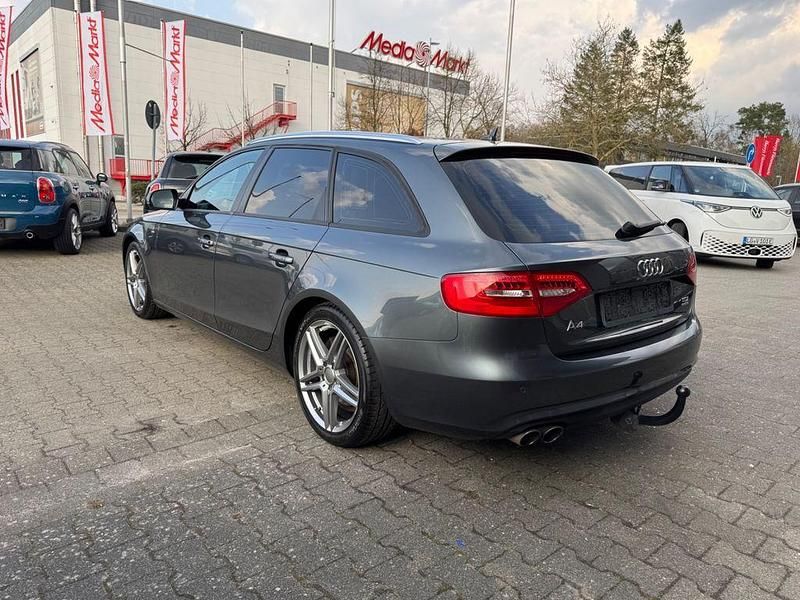 Gebraucht Audi A4 S-Line 177 PS (130 kW) 2014 Grau Kombi