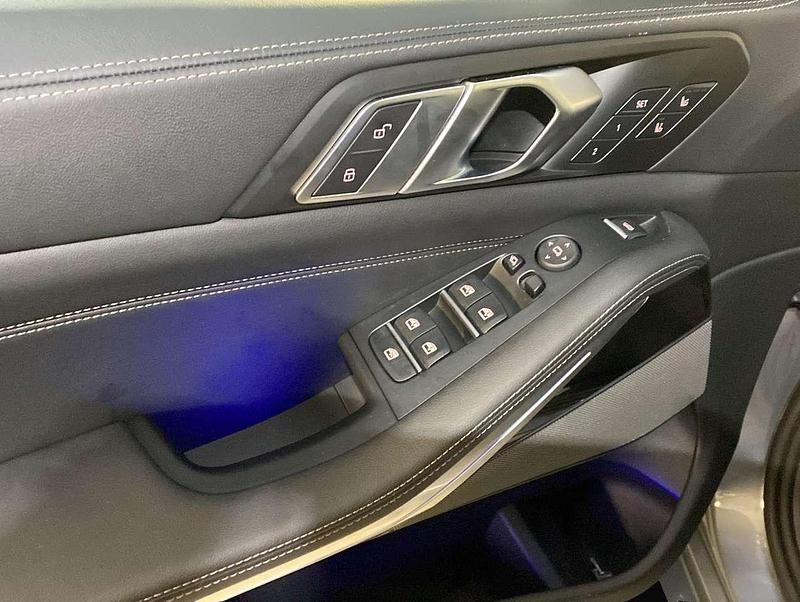 Gebraucht BMW X5 M 530 PS (389 kW) 2024 Grau SUV