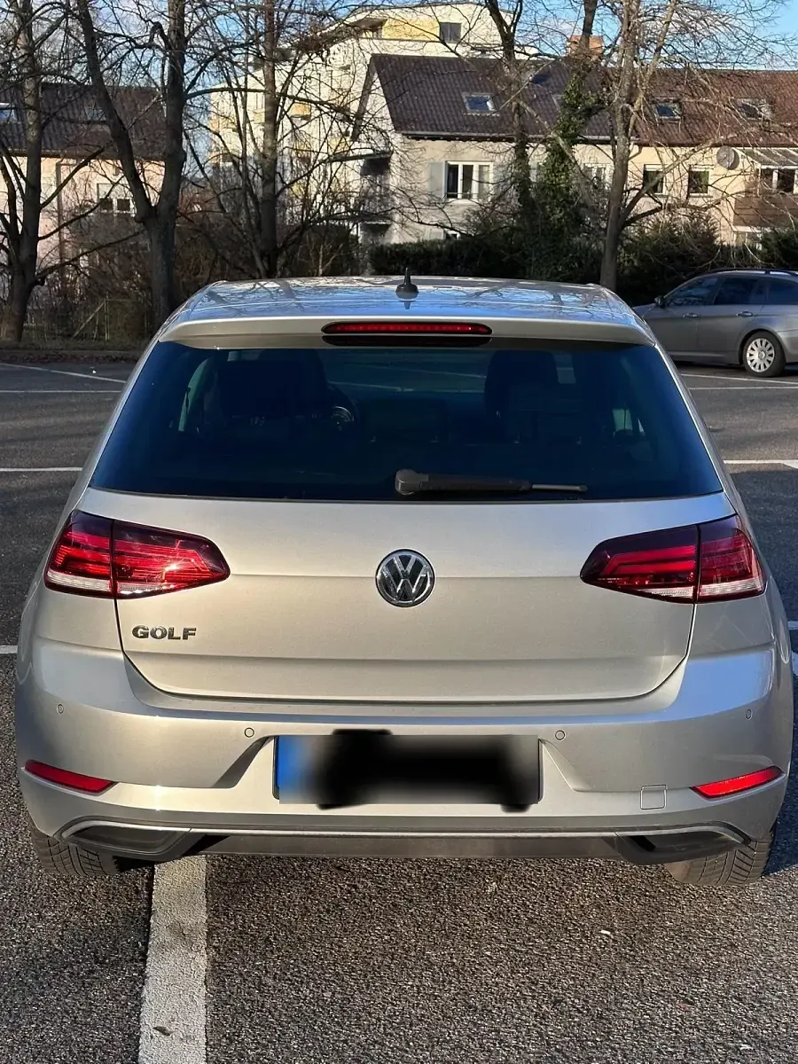 Gebraucht VW Golf VII Join 86 PS (63 kW) 2019 Silber Kleinwagen