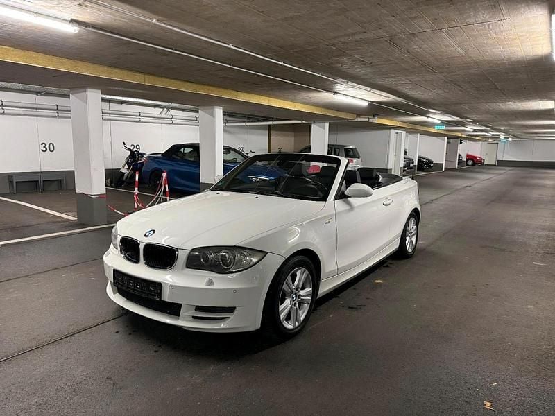 Weiß Gebraucht 2008 BMW 120 Cabriolet Cabrio | 6.988 € (Superpreis) - Bild 1/4