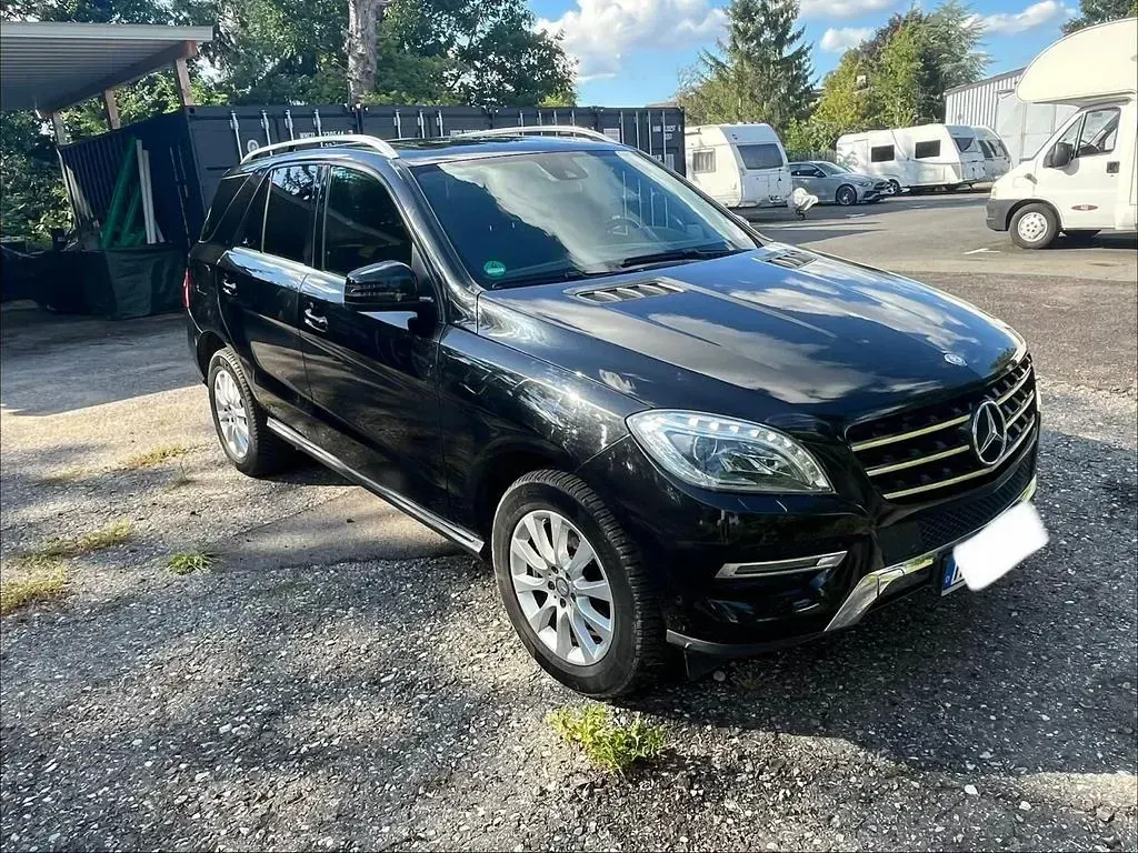 Gebraucht Mercedes ML250 204 PS (150 kW) 2015 Schwarz SUV