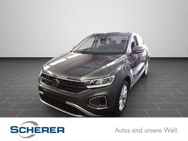 Indiumgrau metallic (metallic) Gebraucht 2024 VW T-Roc Life SUV | 26.450 € (Guter Preis) - Bild 1/4