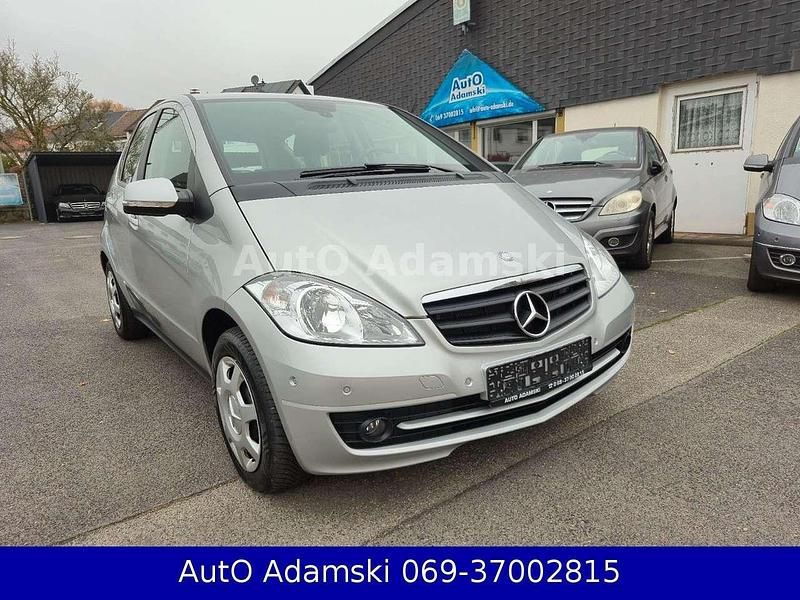 Polarsilber Gebraucht 2008 Mercedes A170 Classic Van / Kleinbus | 8.790 € (Teuer) - Bild 1/4