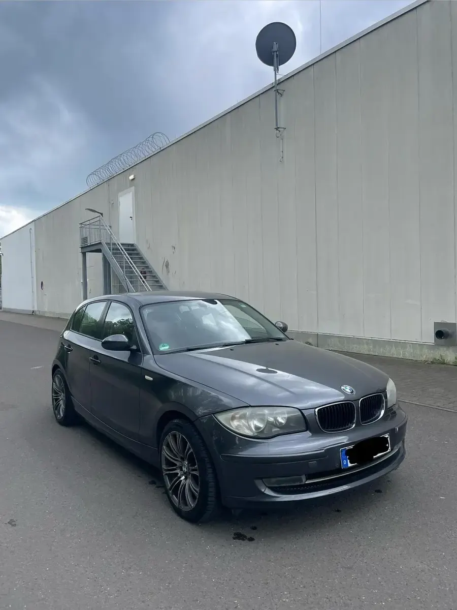 Gebraucht BMW 118 143 PS (105 kW) 2007 Grau Kleinwagen