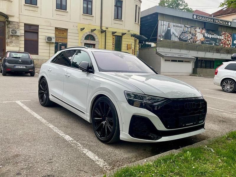 Weiß Gebraucht 2024 Audi SQ8 Sport SUV | 95.900 € (Fairer Preis) - Bild 1/4