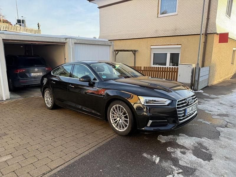 Schwarz Gebraucht 2019 Audi A5 Sportback Kleinwagen | 22.999 € (Superpreis) - Bild 1/4