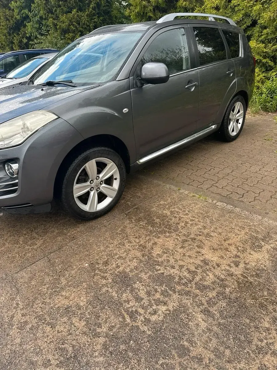 Gebraucht Peugeot 4007 156 PS (114 kW) 2010 Grau SUV
