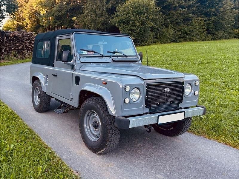 Gebraucht Land Rover Defender 113 PS (83 kW) 1998 Grau Cabrio