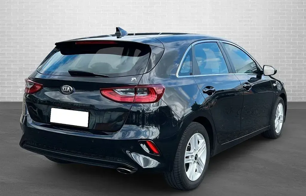 Gebraucht Kia Ceed Play 99 PS (72 kW) 2018 Schwarz Kleinwagen