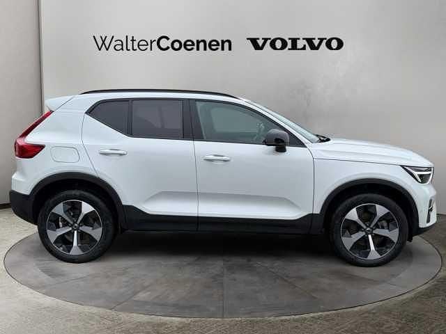 Gebraucht Volvo XC40 120 PS (88 kW) 2025 SUV