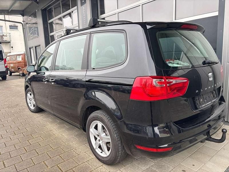 Gebraucht Seat Alhambra Reference 140 PS (102 kW) 2011 "deep" schwarz Van / Kleinbus