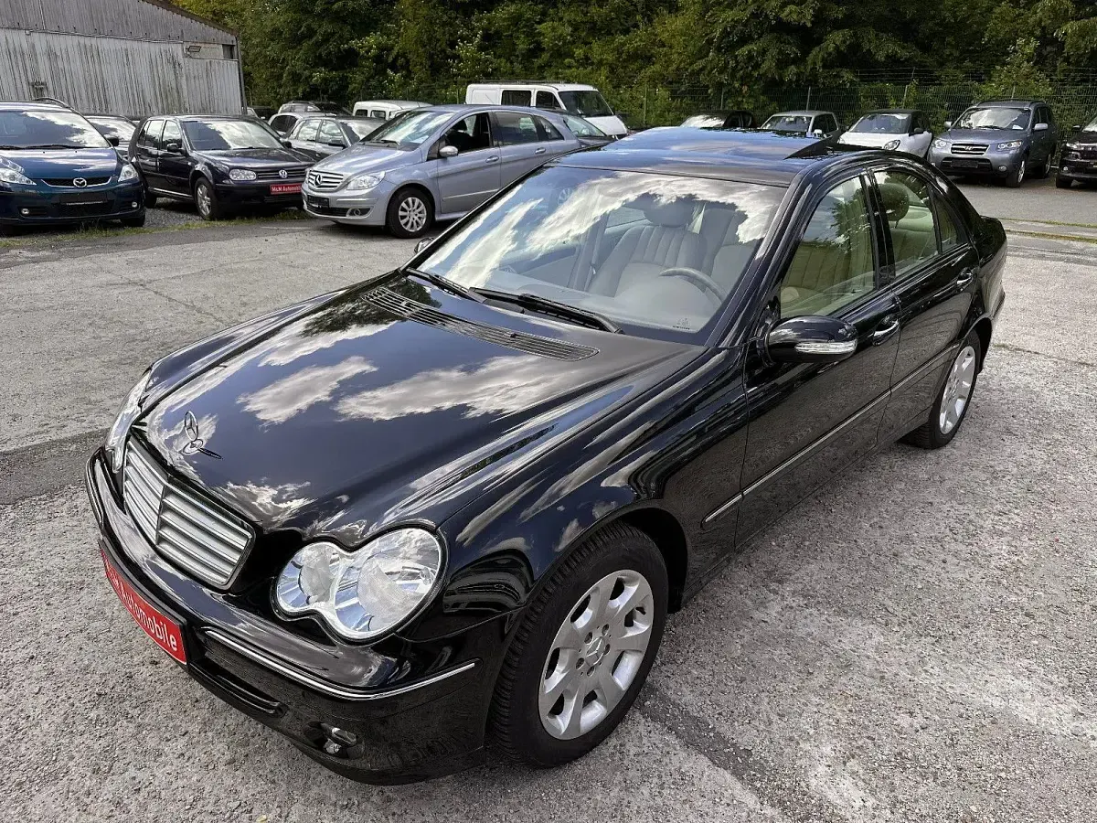 Gebraucht Mercedes C200 163 PS (119 kW) 2004 Schwarz Limousine