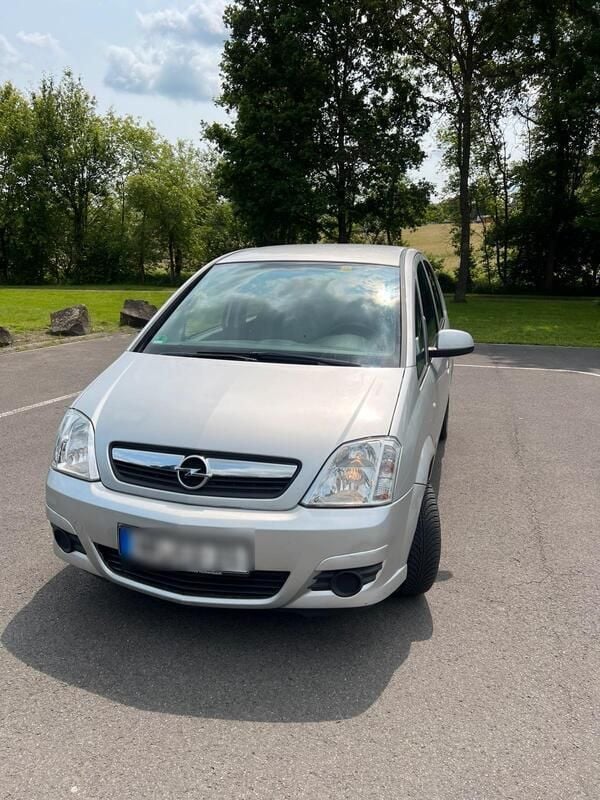 Silber Gebraucht 2006 Opel Meriva Van / Kleinbus | 1.200 € (Superpreis) - Bild 1/4