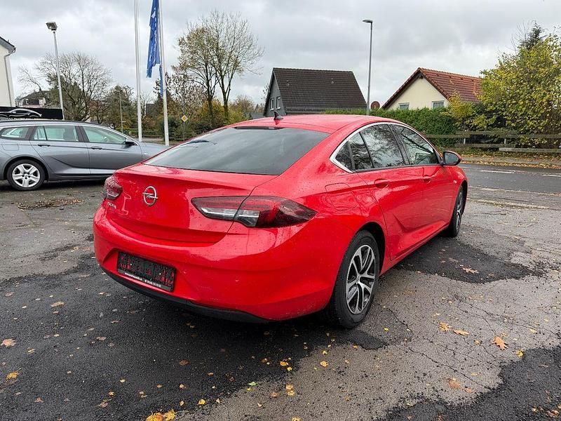 Gebraucht Opel Insignia Business Edition 136 PS (100 kW) 2019 Rot Limousine