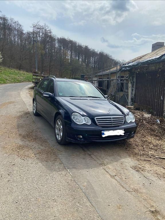 Gebraucht Mercedes C200 Classic 122 PS (89 kW) 2006 Blau Limousine