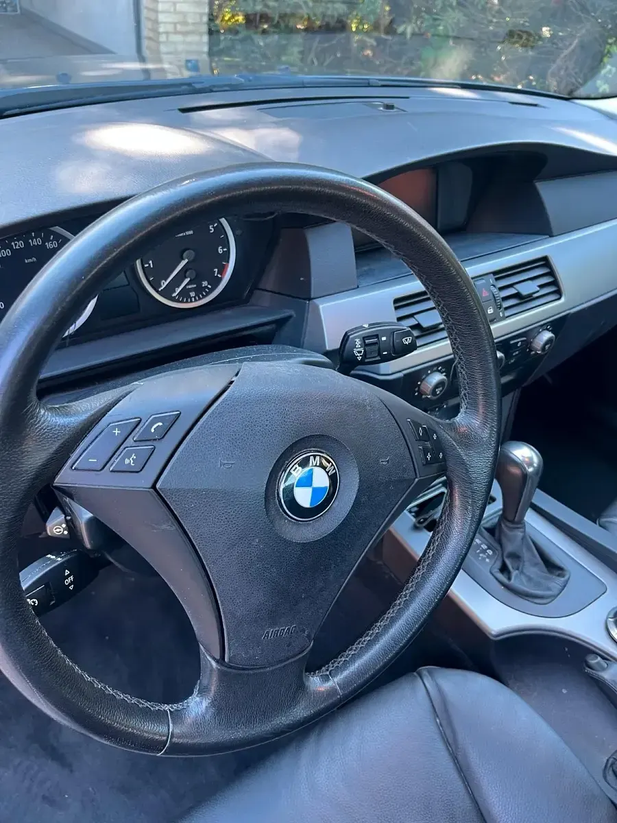 Usata BMW 530 273 CV (200 kW) 2004 Grigio Berlina