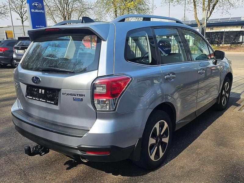 Gebraucht Subaru Forester Exclusive+ 147 PS (108 kW) 2018 Ice silver (m) SUV
