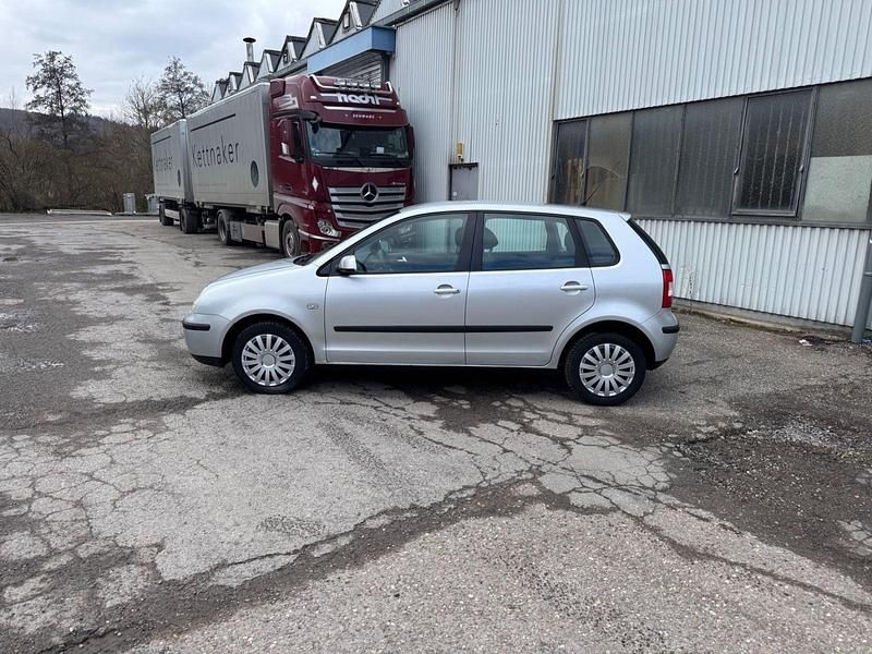 Gebraucht VW Polo 75 PS (55 kW) 2003 Grau Kleinwagen