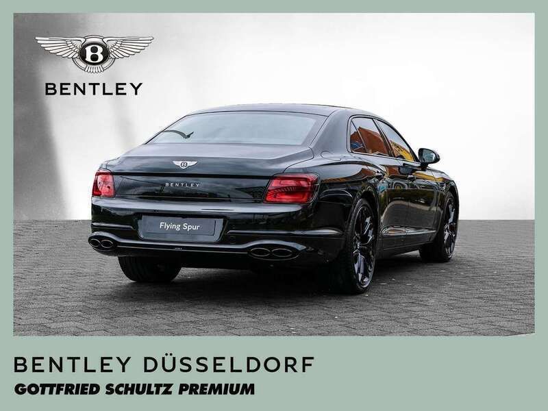 Gebraucht Bentley Flying Spur 549 PS (403 kW) 2024 Grün midnight emerald metallic Limousine