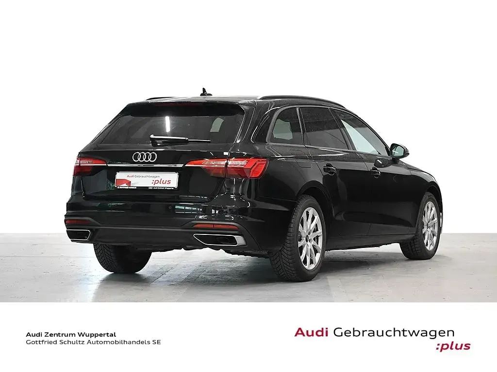 Gebraucht Audi A4 150 PS (110 kW) 2022 Mythosschwarz metallic Kombi