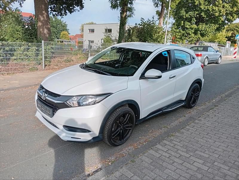 Weiß Gebraucht 2017 Honda HR-V SUV | 12.999 € (Superpreis) - Bild 1/4