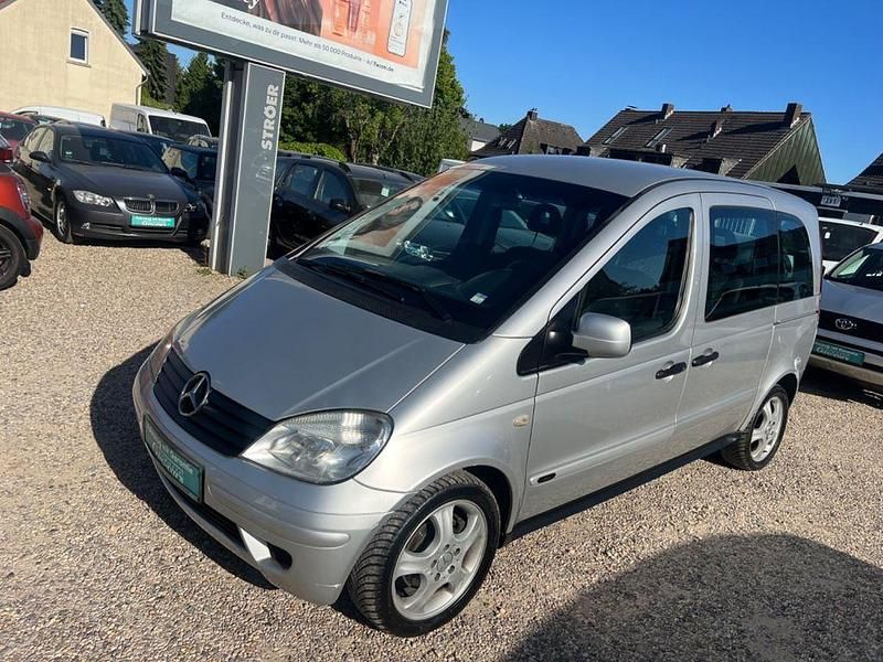 Silber Gebraucht 2004 Mercedes Vaneo Van / Kleinbus | 2.999 € (Fairer Preis) - Bild 1/4