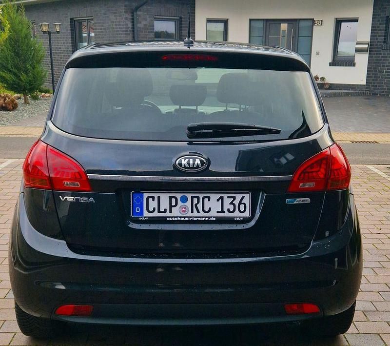 Gebraucht Kia Venga 125 PS (91 kW) 2019 Schwarz Kleinwagen
