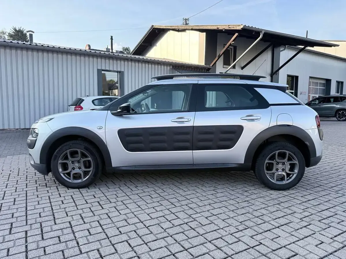 Gebraucht Citroën C4 SELECTION 99 PS (72 kW) 2016 Lackierung aluminiumgrau/met SUV