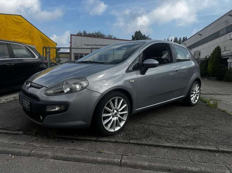 Chemical grau Gebraucht 2010 Fiat Punto Racing Kleinwagen | 3.790 € - Bild 1/4