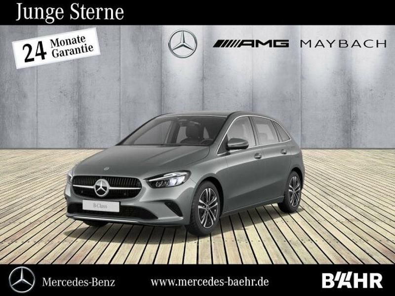 Lack mountaingrau (metallic) Gebraucht 2024 Mercedes B180 Van / Kleinbus | 30.949 € (Etwas zu teuer) - Bild 1/4