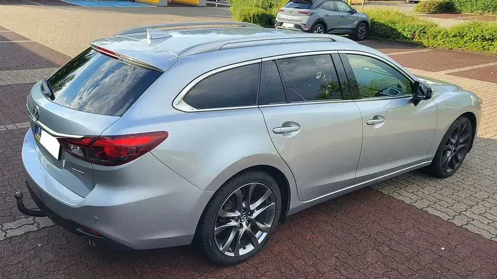 Gebraucht Mazda 6 Sports-Line 175 PS (128 kW) 2015 Silber Limousine