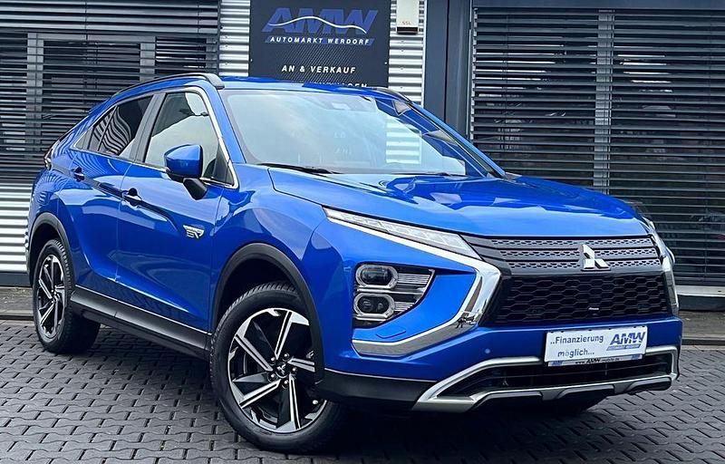 Blau Gebraucht 2022 Mitsubishi Eclipse Cross Plus SUV | 17.900 € (Superpreis) - Bild 1/4