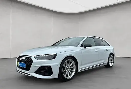 Gebraucht Audi RS4 Sport 450 PS (330 kW) 2024 Weiß Kombi