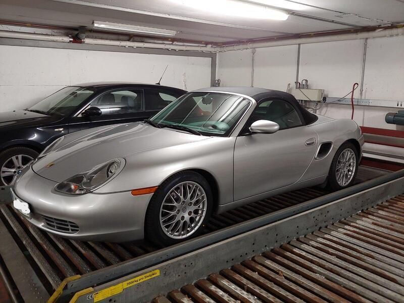 Silber Gebraucht 2001 Porsche 986 Boxster Cabrio | 20.000 € (Etwas zu teuer) - Bild 1/4