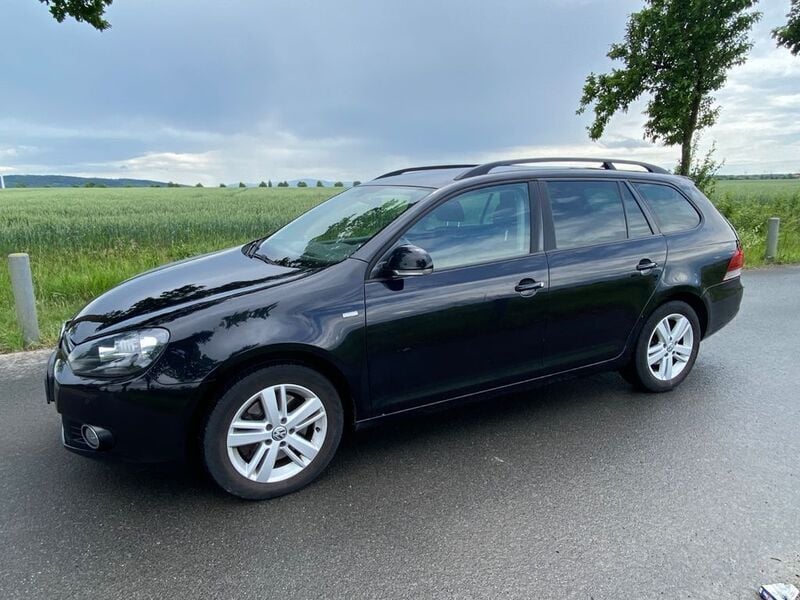 Schwarz Gebraucht 2013 VW Golf VII Match Kombi | 7.100 € (Superpreis) - Bild 1/4