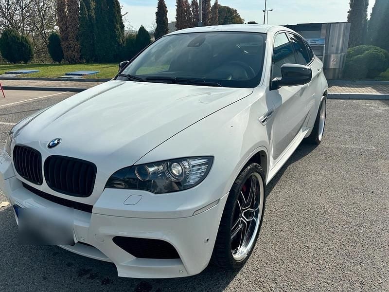 Weiß Gebraucht 2010 BMW X6 M Performance SUV | 22.900 € (Etwas zu teuer) - Bild 1/4