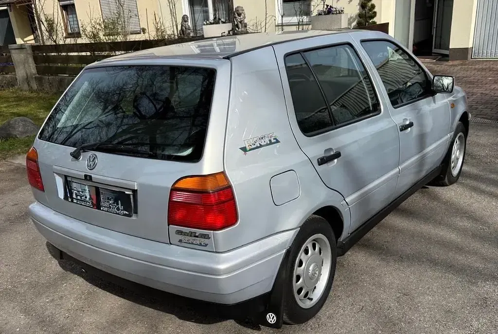 Gebraucht VW Golf III 75 PS (55 kW) 1995 Silber Limousine