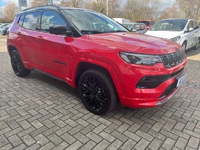 Gebraucht Jeep Compass Limited 241 PS (177 kW) 2022 Coloradorot SUV