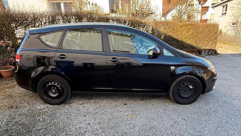 Gebraucht Seat Altea XL 125 PS (91 kW) 2012 Schwarz Van / Kleinbus