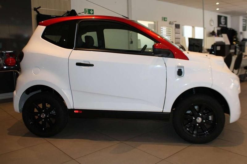 Ny Aixam Minauto Chic 2025 Hvid Hatchback
